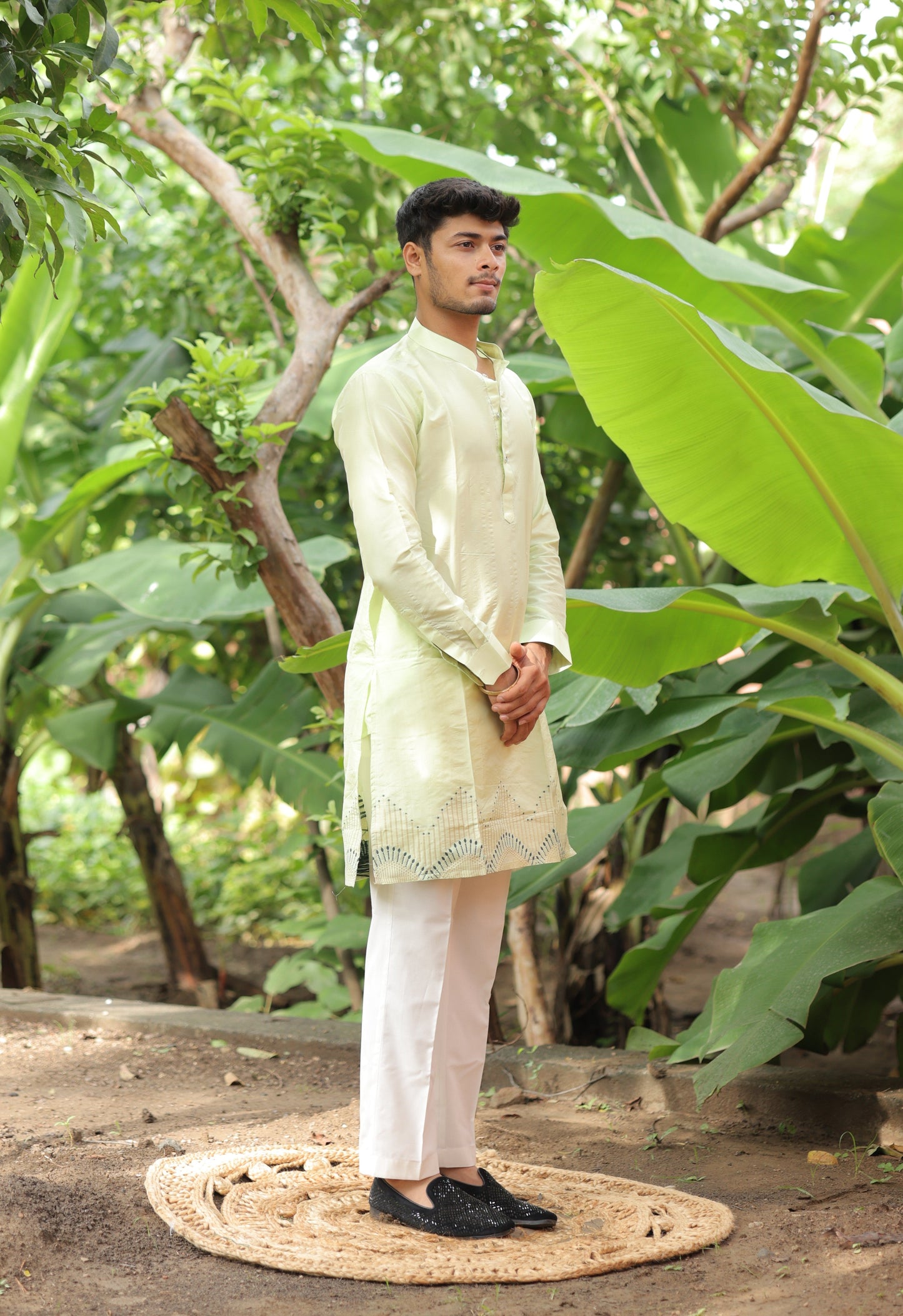 MINT GREEN CELEBRITY MAN'S WAVVY CLASSIC PREMIUM KURTA