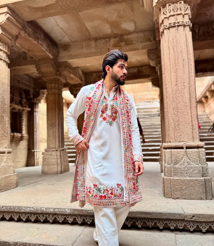 WHITE SILK KURTA SET WITH DUPATTA