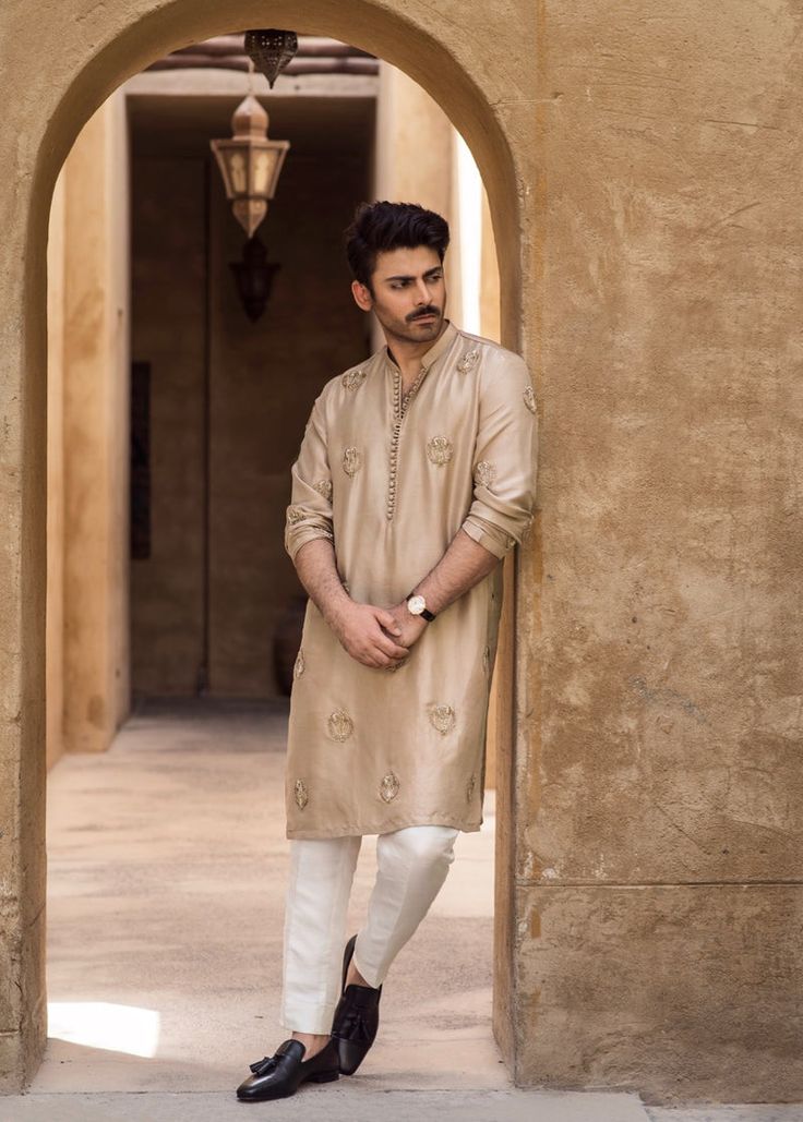 MID CREAM EMBROIDERY WORK MEN'S KURTA