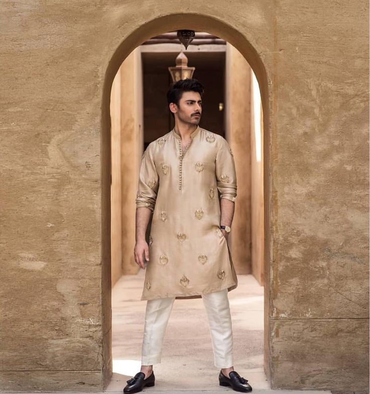 MID CREAM EMBROIDERY WORK MEN'S KURTA