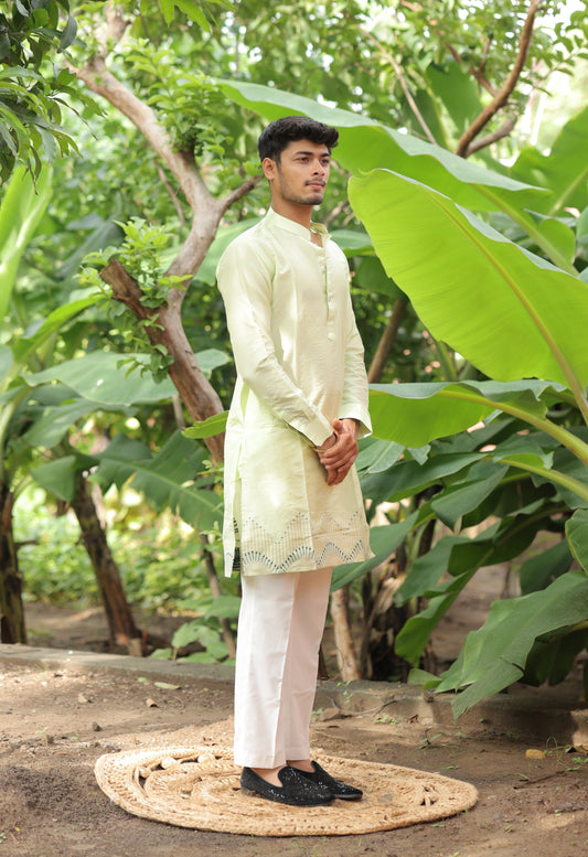 MINT GREEN CELEBRITY MAN'S WAVVY CLASSIC PREMIUM KURTA