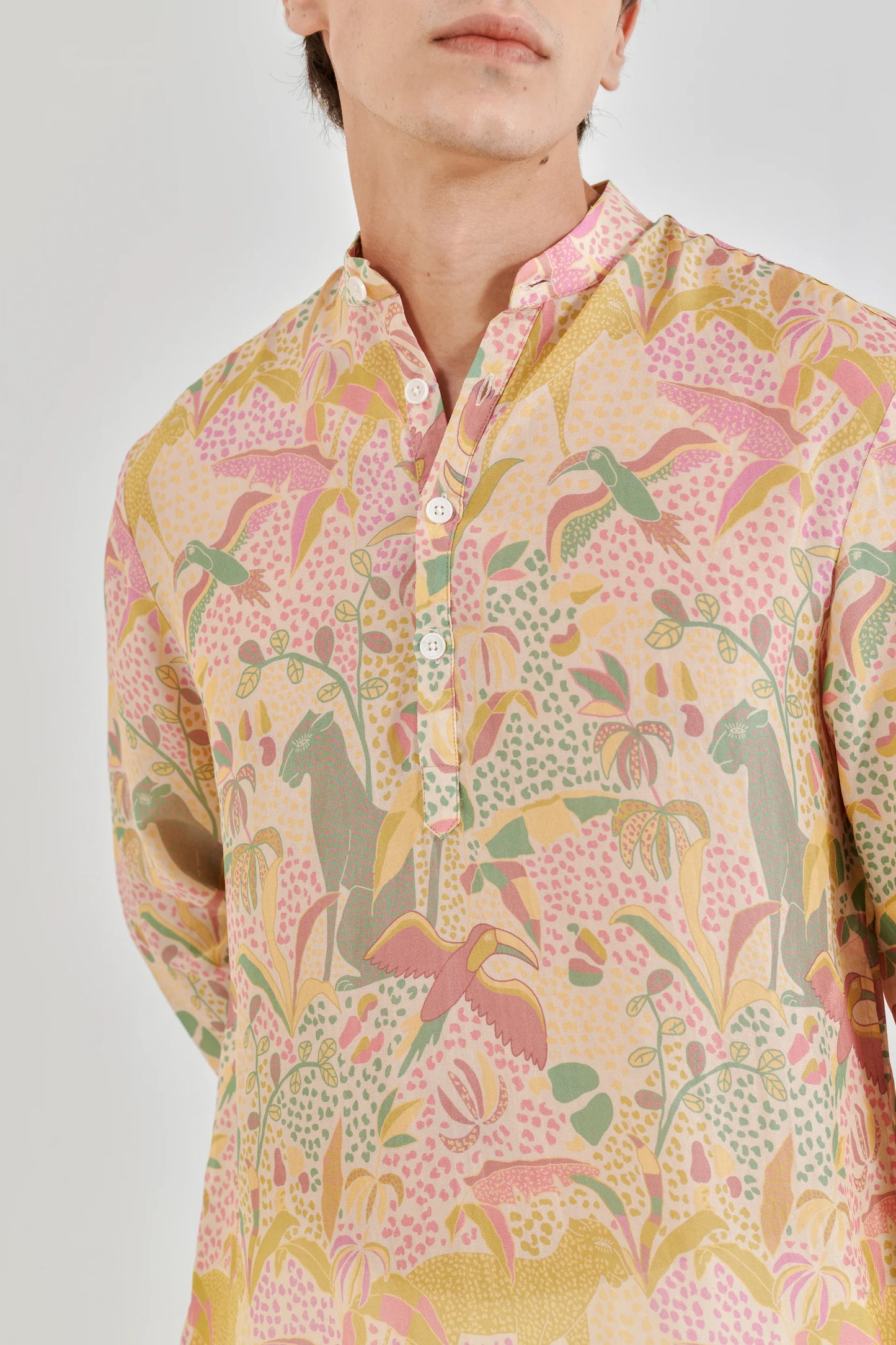 SHAYE CREAM FLORAL KING KURTA