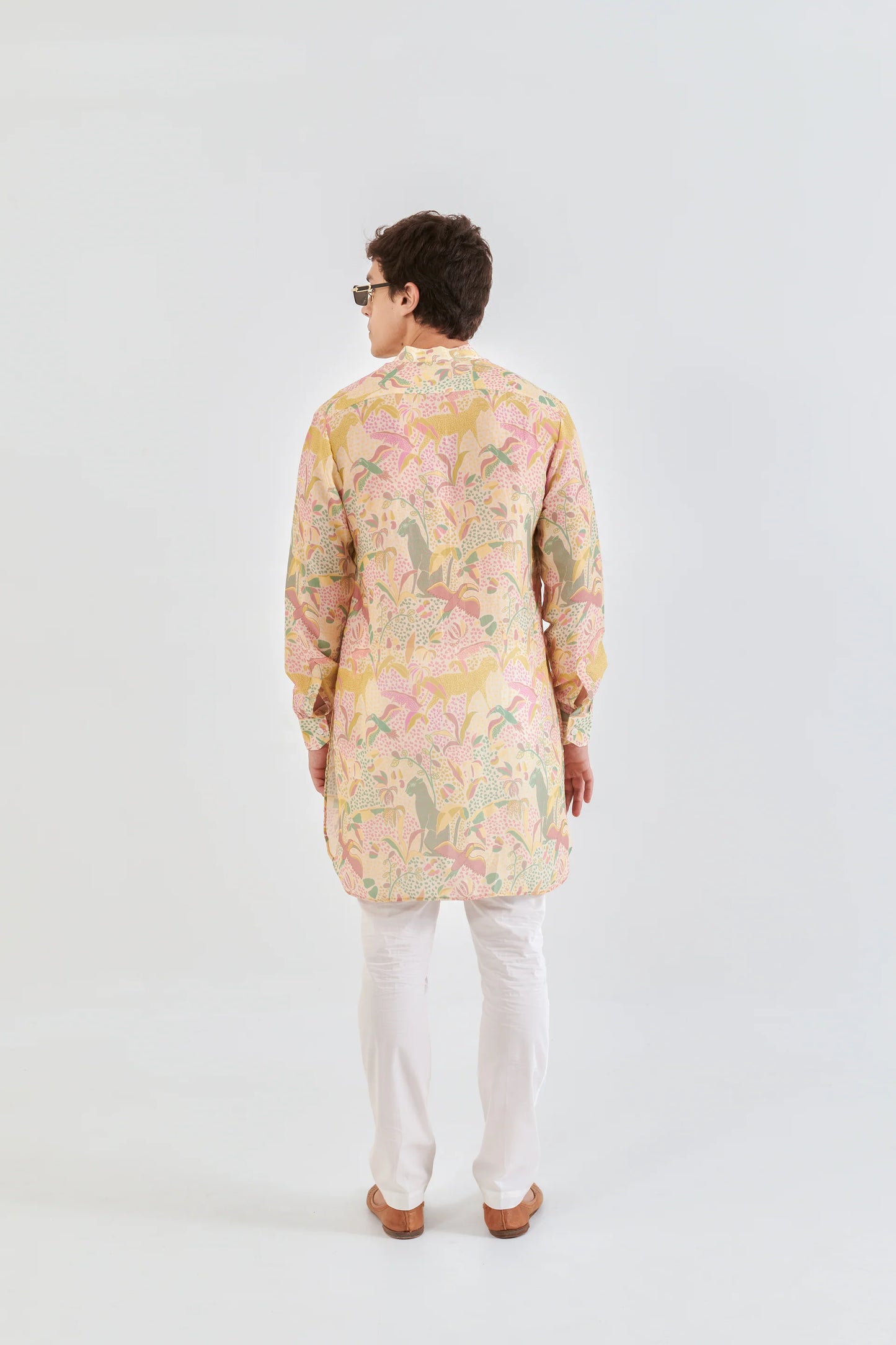 SHAYE CREAM FLORAL KING KURTA